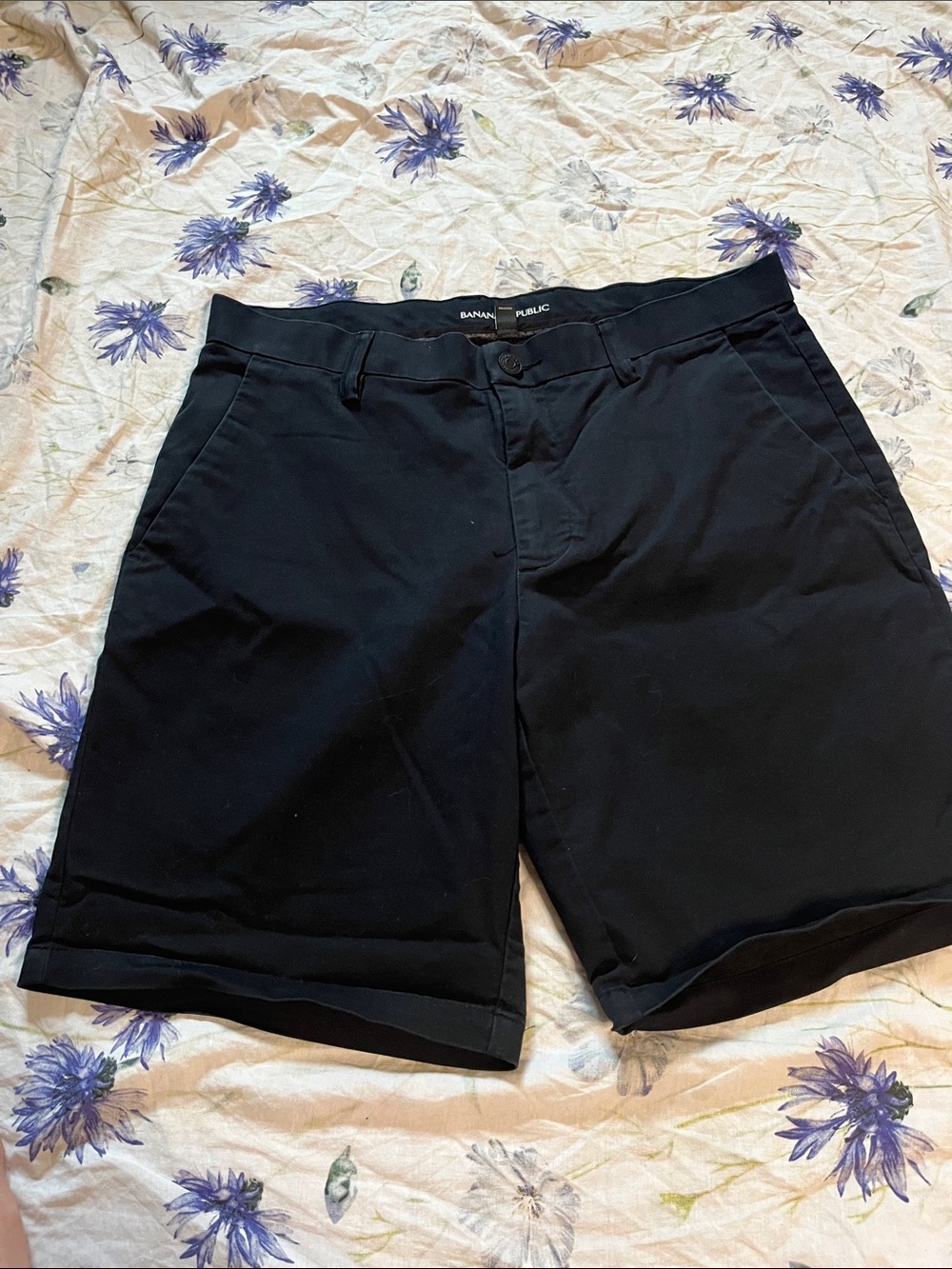 Banana Republic Men's Navy-Black Flat Front Chino Shorts